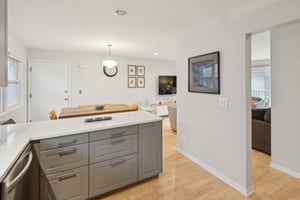 4229 N Kedvale Ave 3B_006.jpg