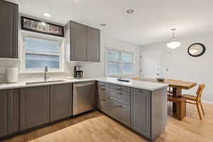 4229 N Kedvale Ave 3B_008.jpg