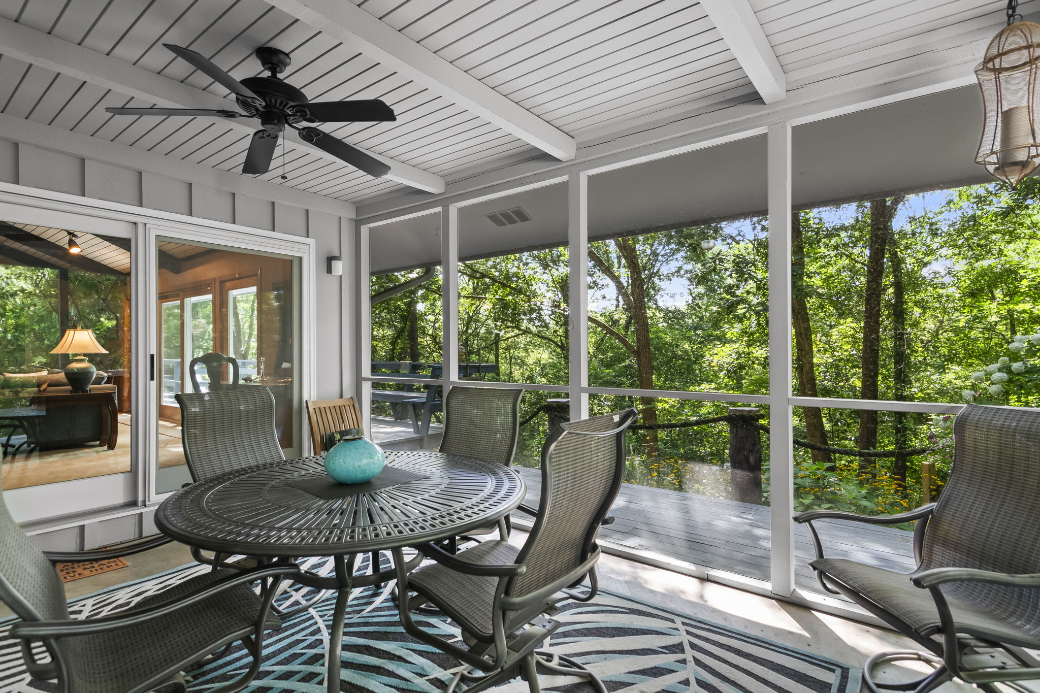 Screened-in Porch