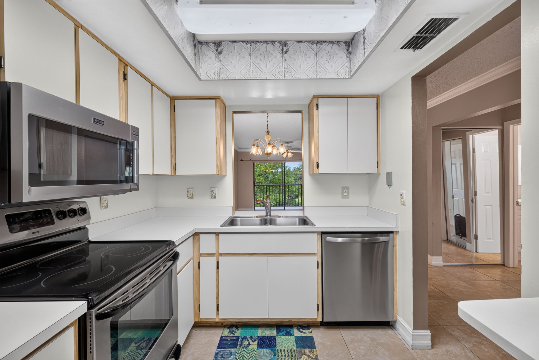 Kitchen 3 of 3