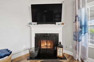  Photo 33
