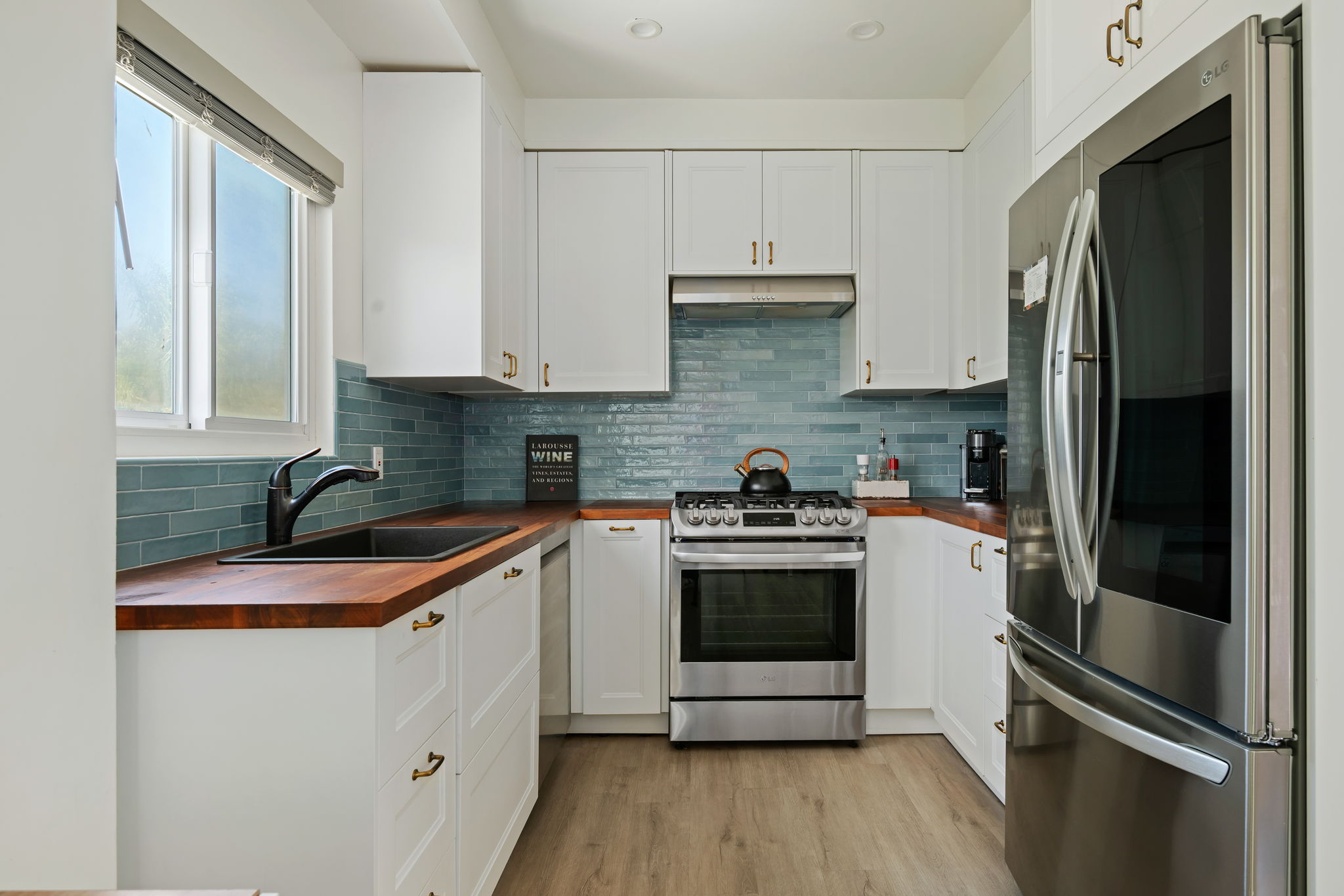 17-Kitchen
