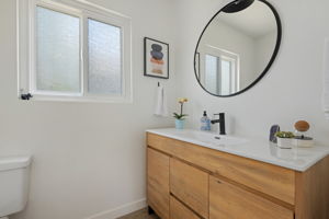 32-Powder Room