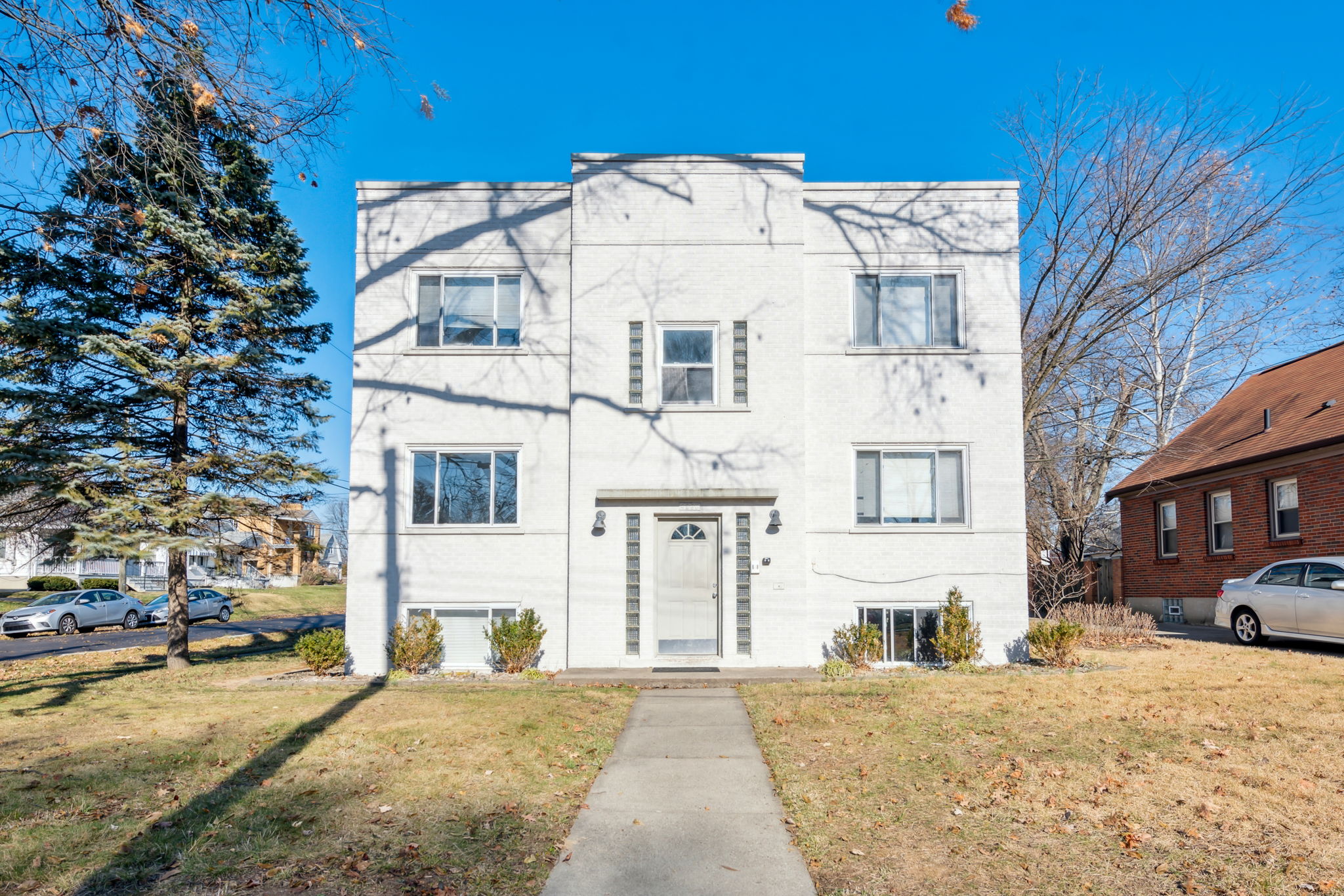 01_Exterior