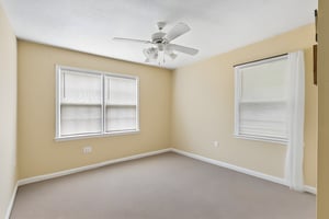 Bedroom furniture removed.jpeg