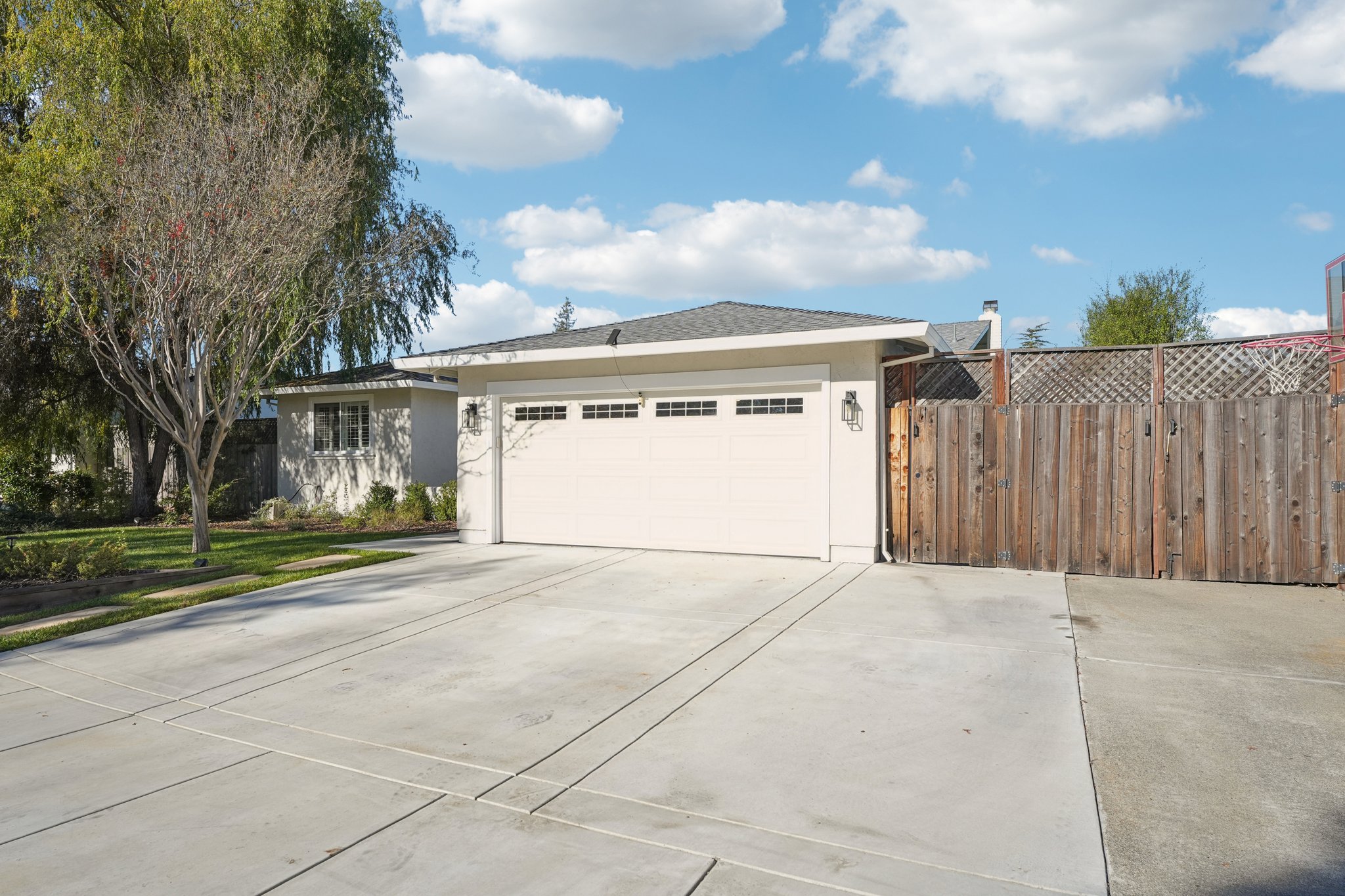 Brookshire Cir-S0312-005.jpg