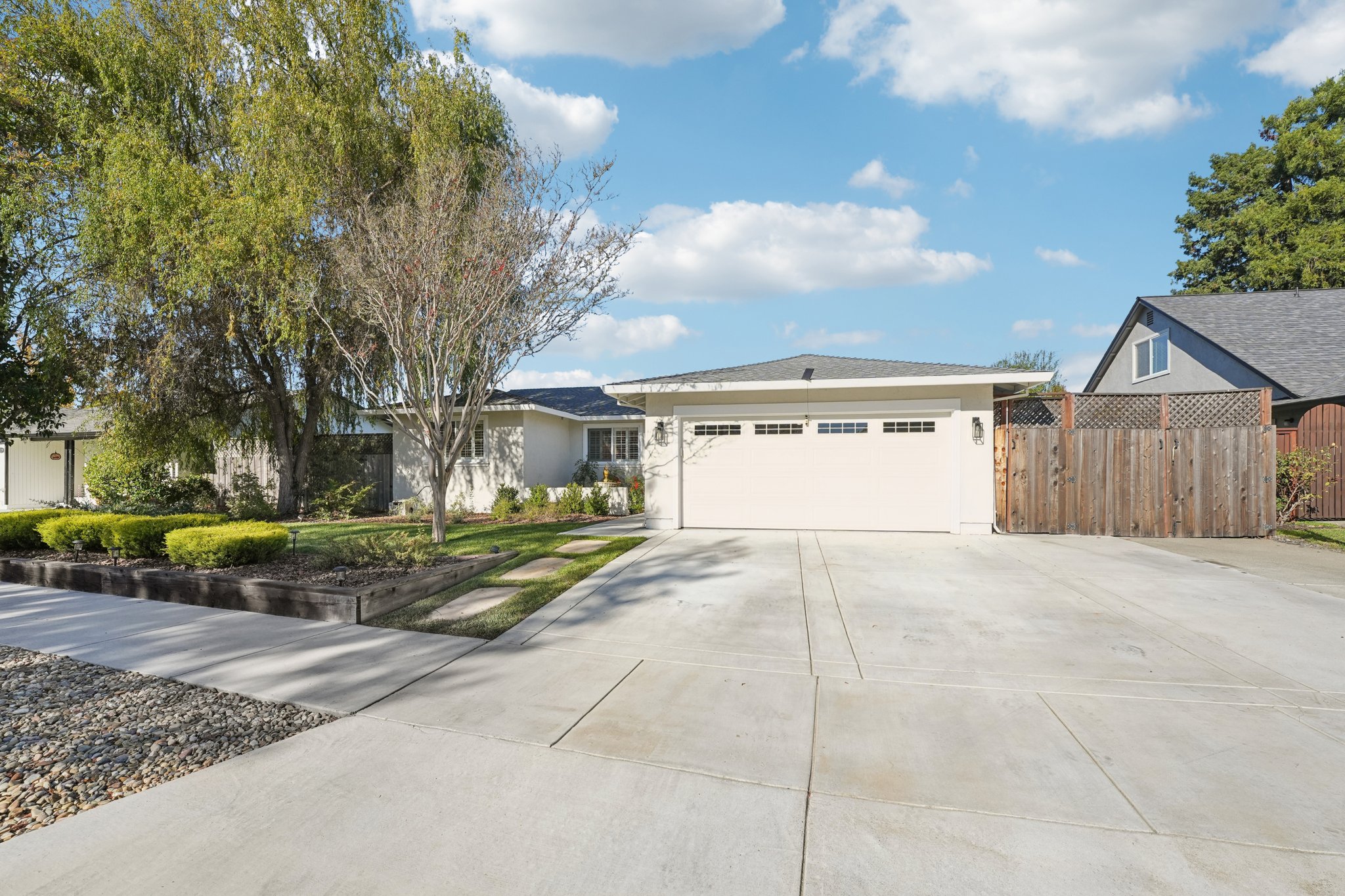 Brookshire Cir-S0312-007.jpg