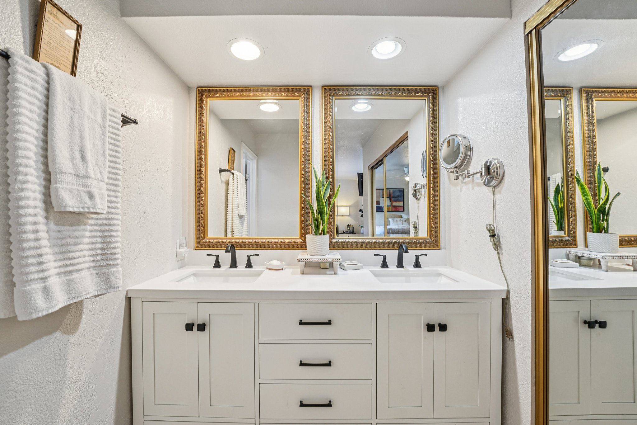 Brookshire Cir-S0312-035.jpg