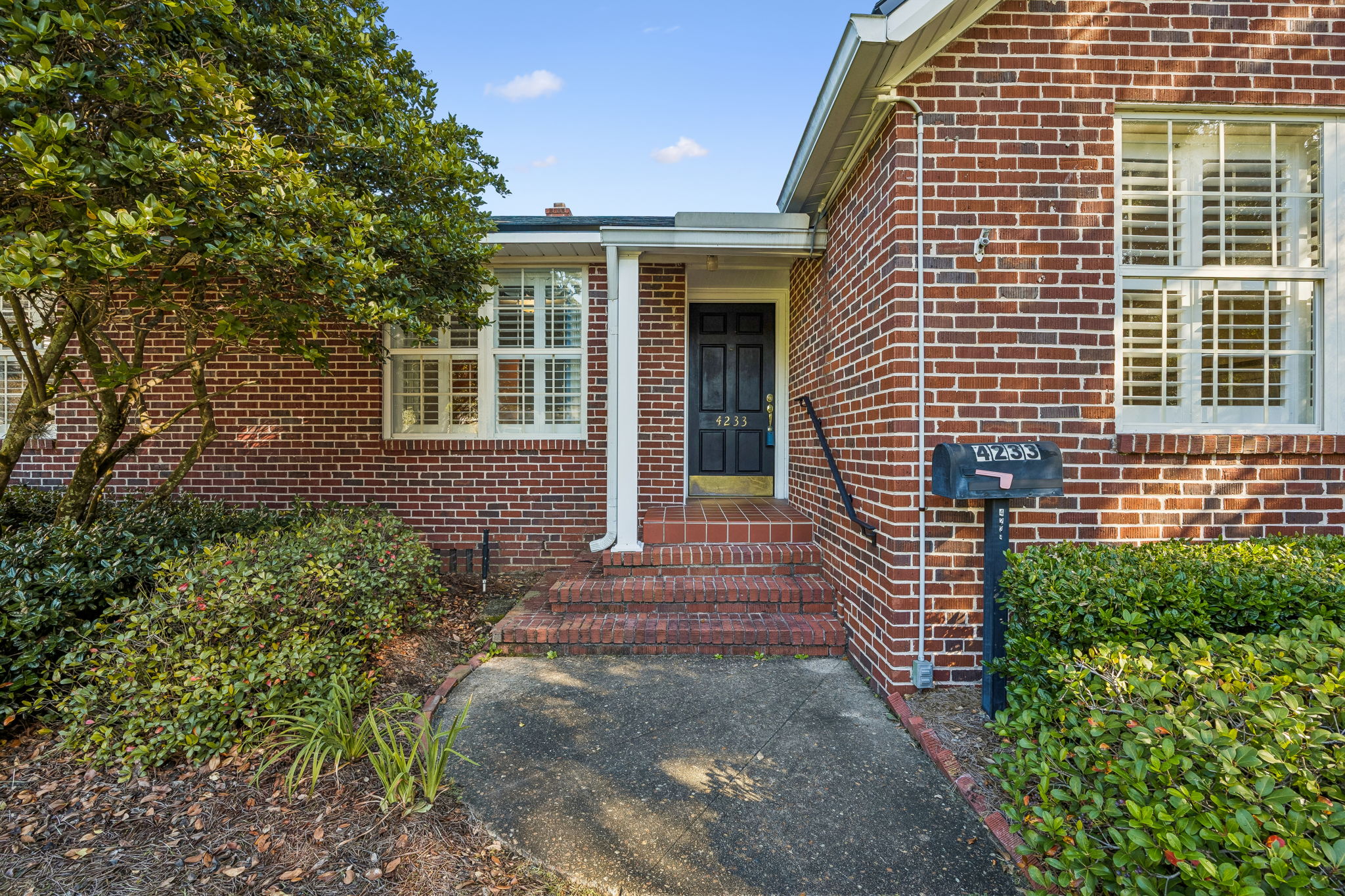 Front Entry Detail