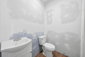  Photo 38