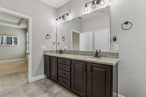 Prima Lago Dr-0606-021.jpg