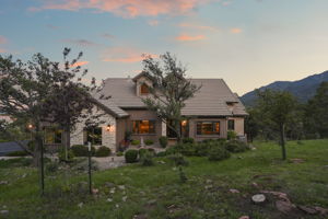  Photo 0