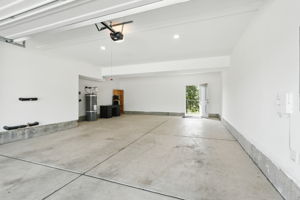 Photo 39