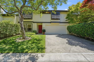 001_F8_4237 Ponce Dr