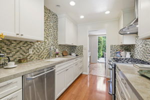 008_F8_4237 Ponce Dr
