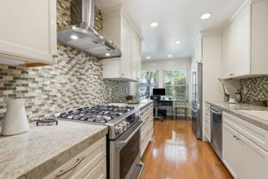 010_F8_4237 Ponce Dr