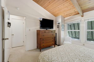 021_F8_4237 Ponce Dr