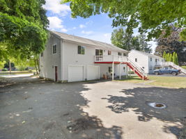 424 Andover St Lowell MA 49