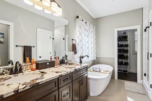 Cottage Grove Dr-S0307-019.jpg