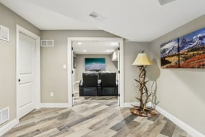 Cottage Grove Dr-S0307-032.jpg