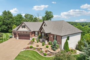 Cottage Grove Dr-S0307-047.jpg