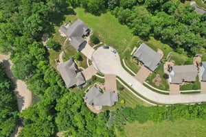 Cottage Grove Dr-S0307-049.jpg