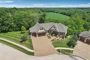 Cottage Grove Dr-S0307-053.jpg