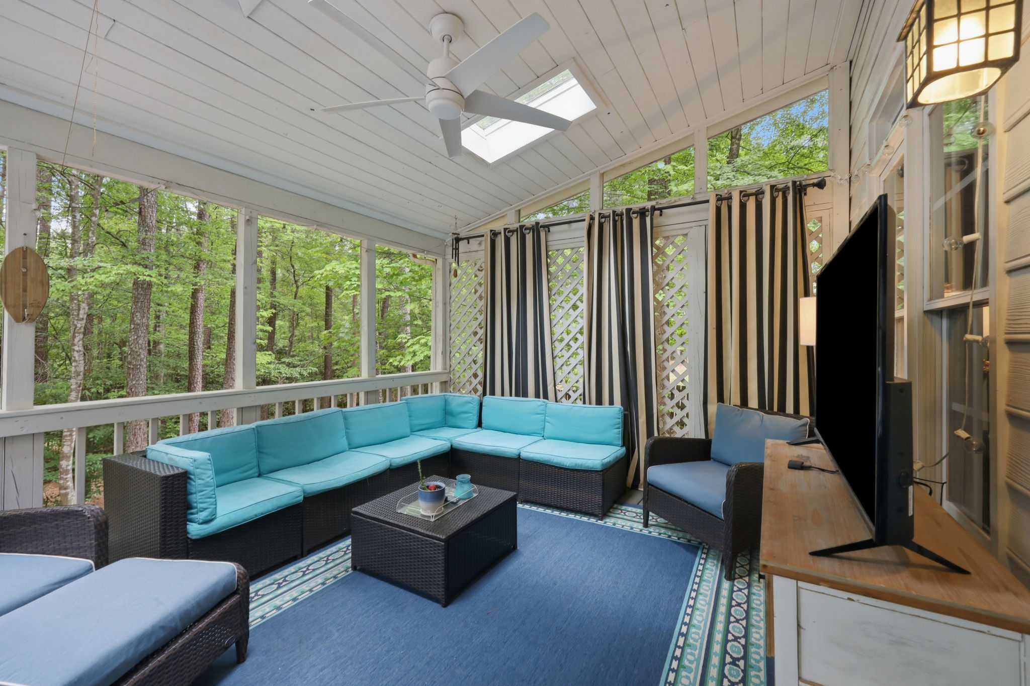  Photo 46