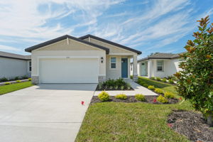 Tampa Division - Magnolia Bay - 424 Lazy Shr Dr, Sarasota, FL 34241 - 001