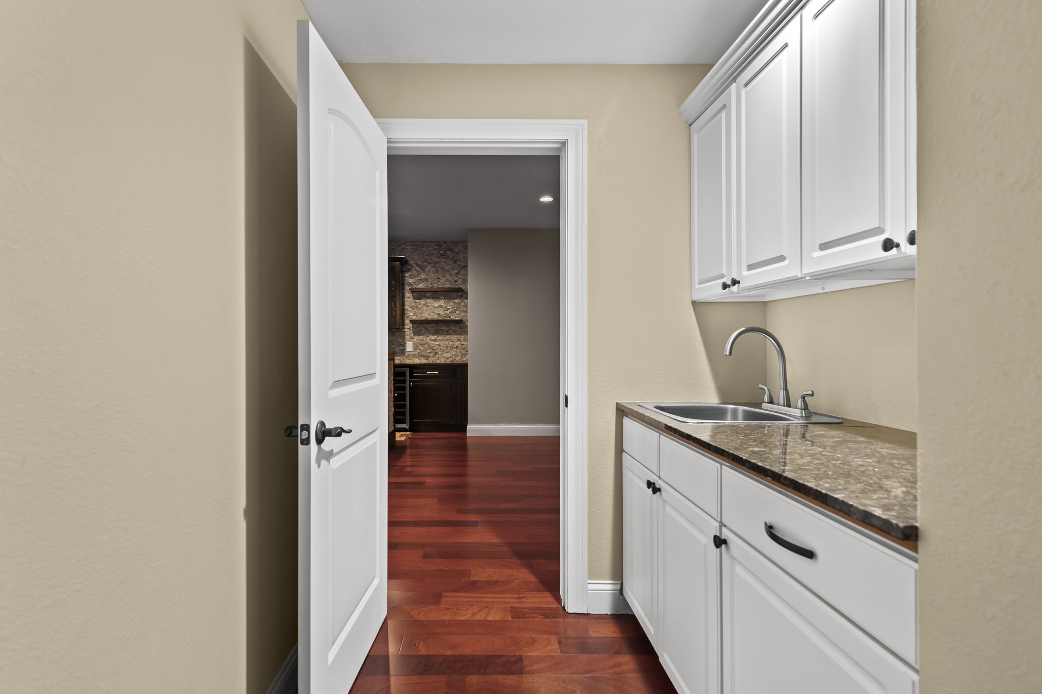 Lower Sink Area