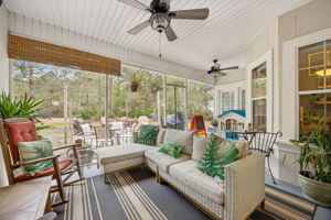 Screened-in Porch