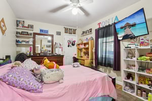 Park Dr-S0208-018.jpg
