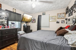 Park Dr-S0208-020.jpg