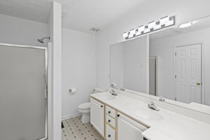  Photo 33