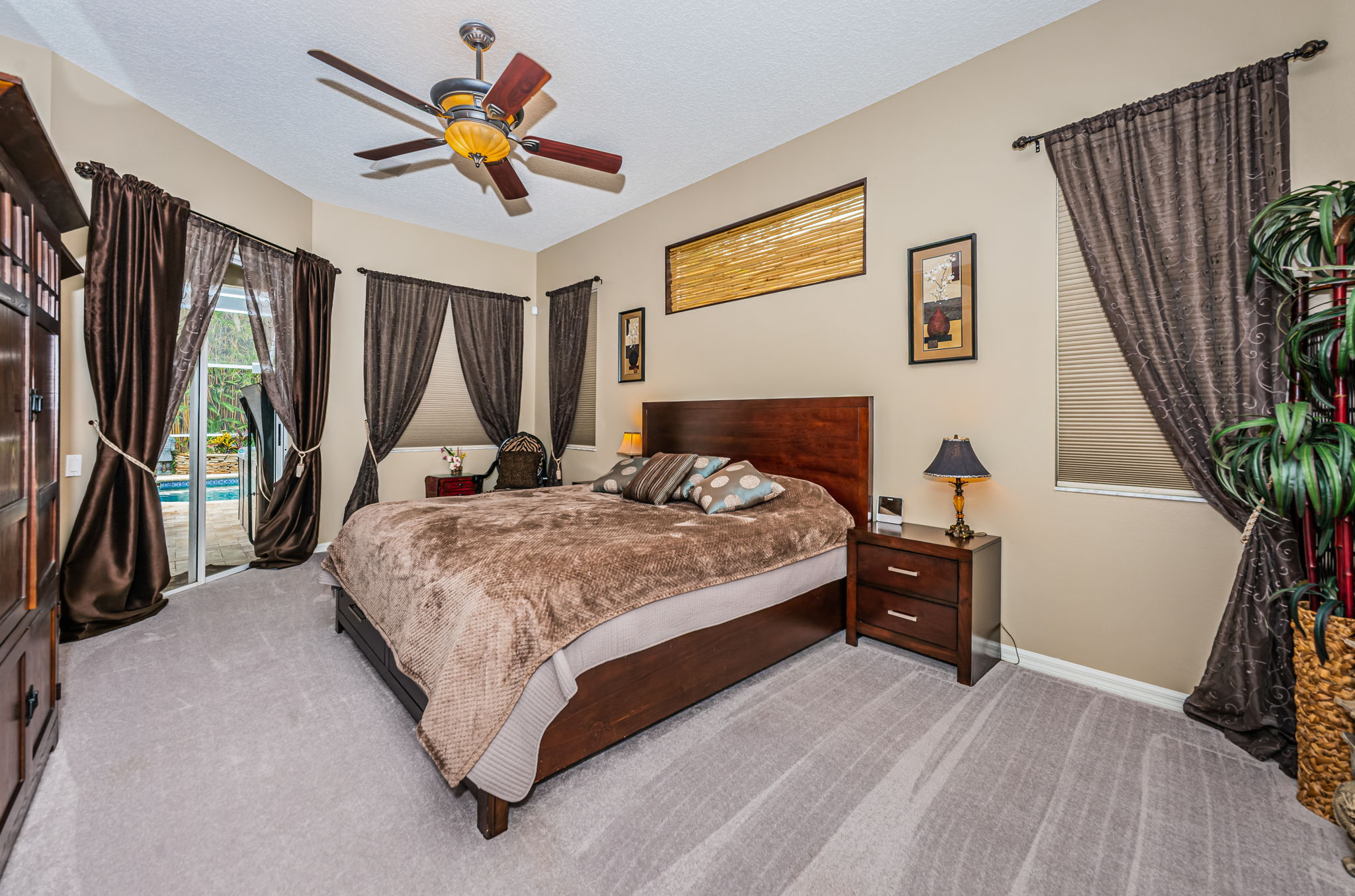 Master Bedroom1a-2