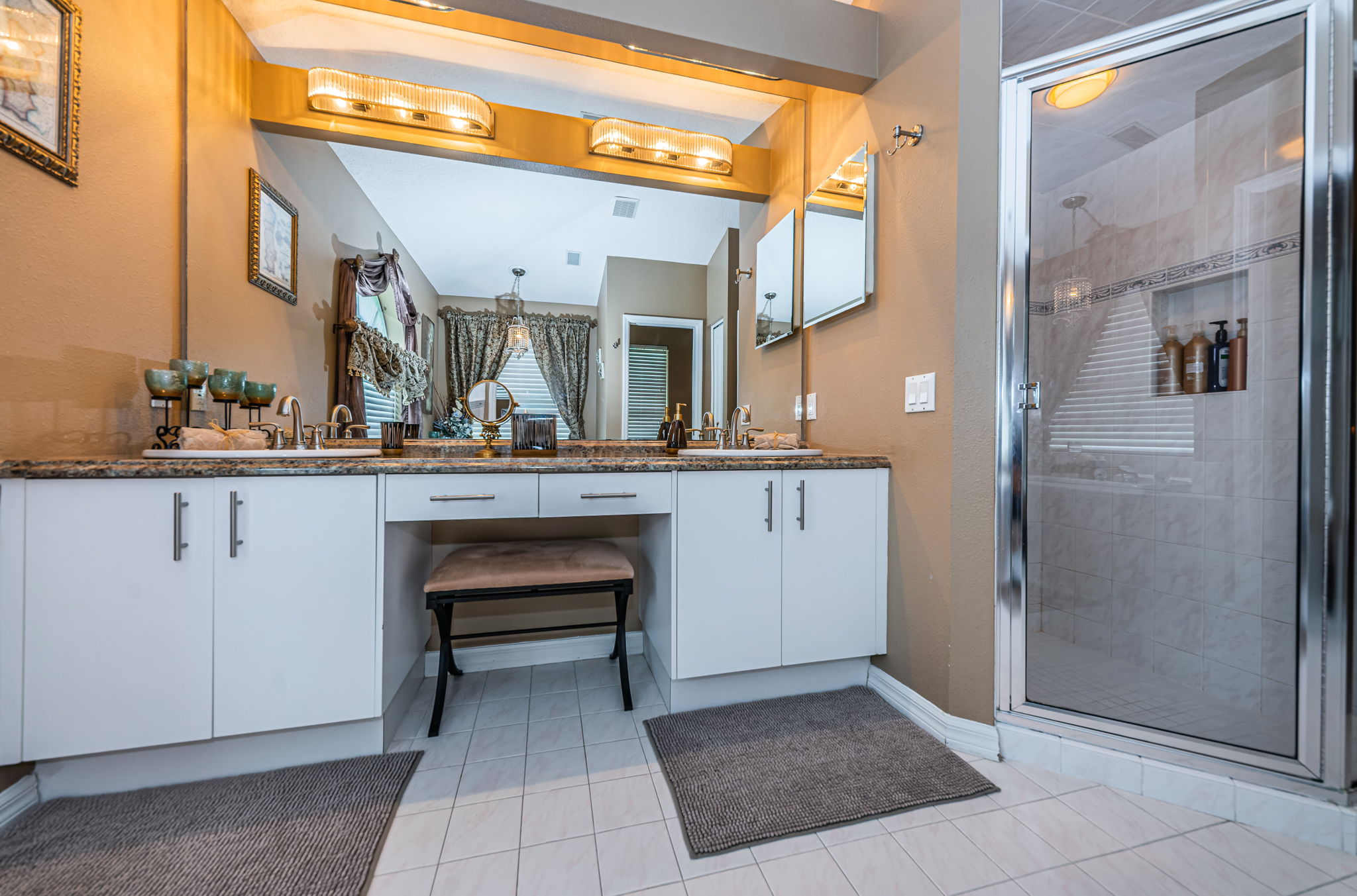 Master Bathroom1b-2