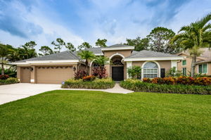 Front Exterior5-2