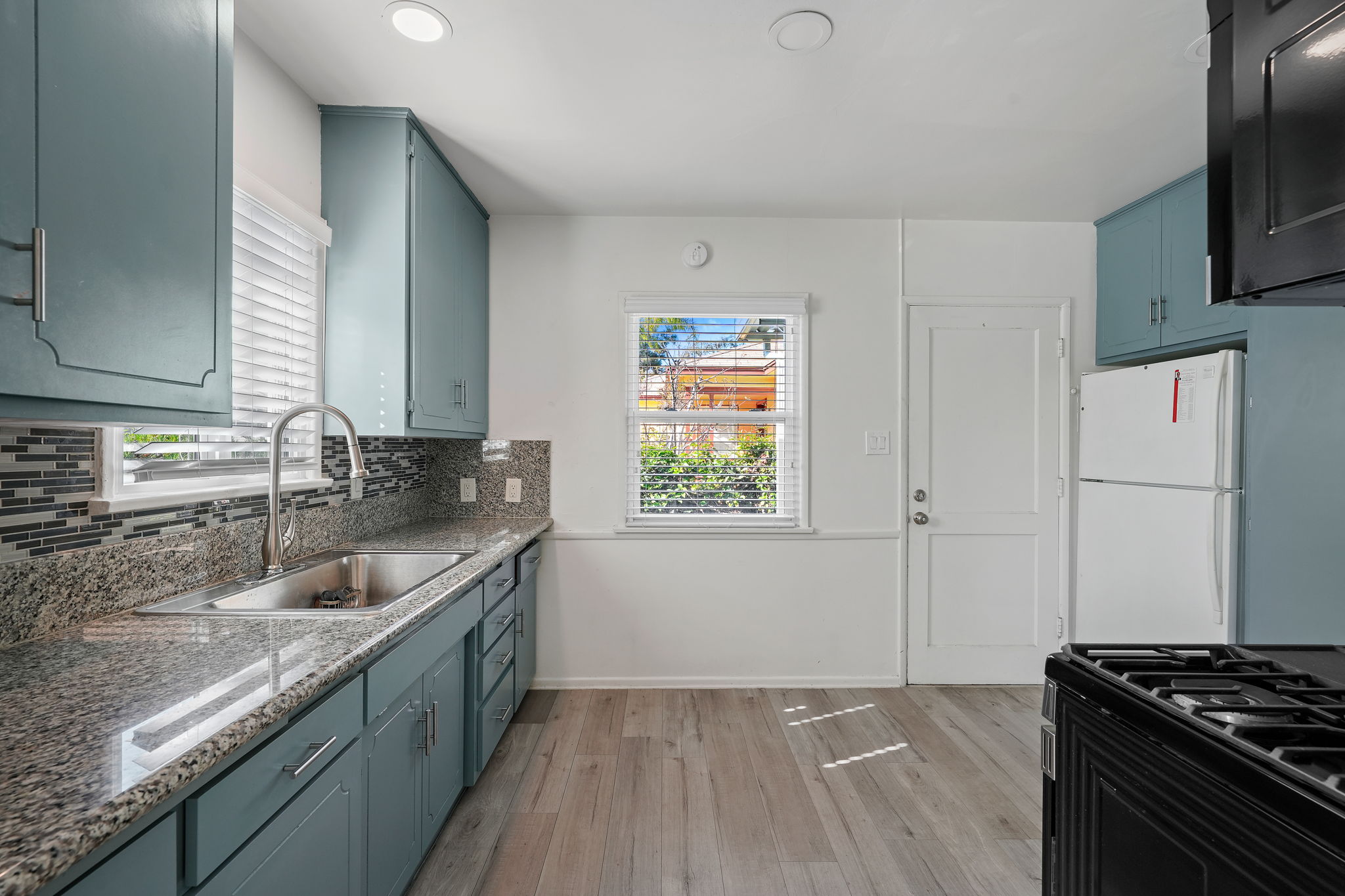 4244 Lafayette Place-11