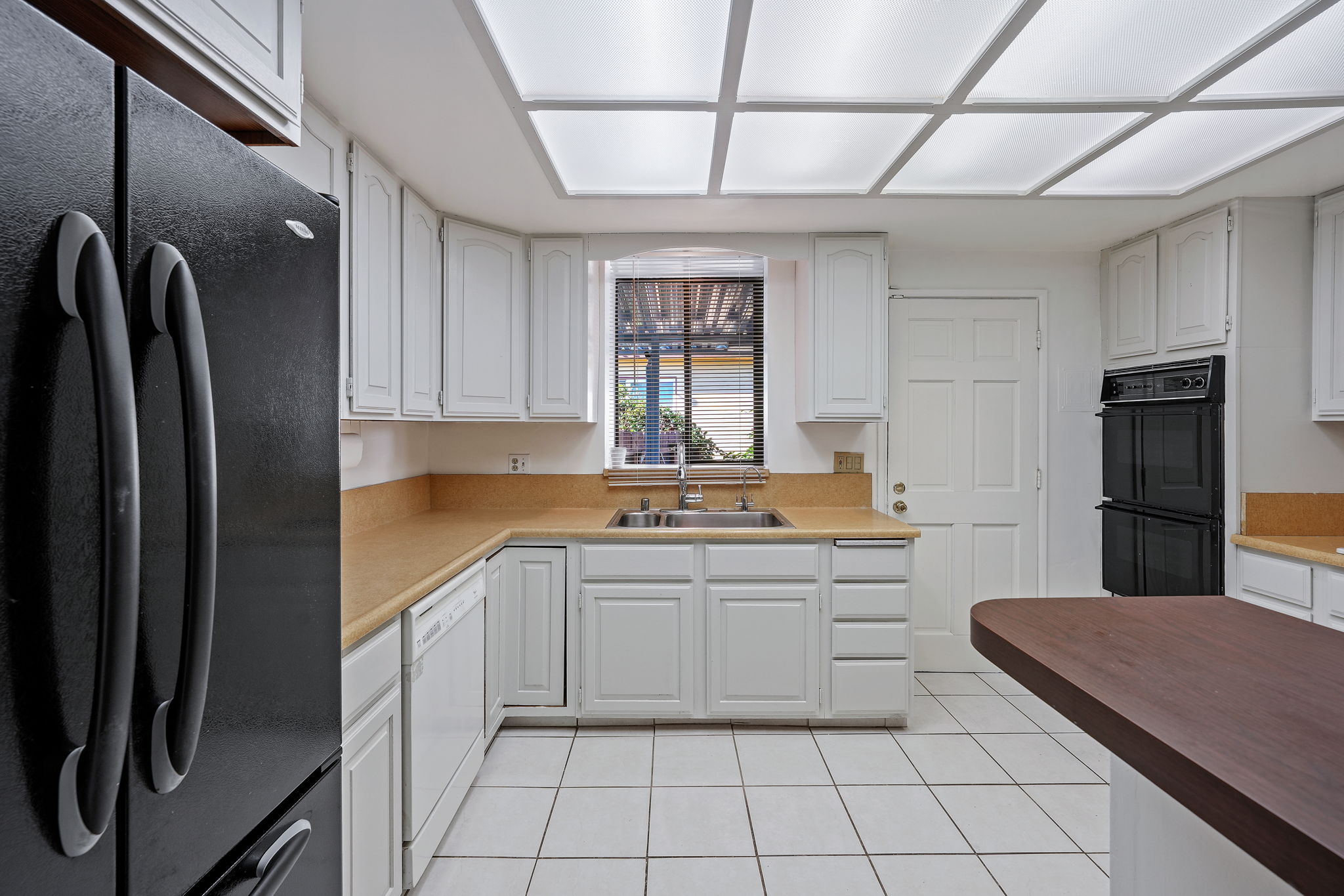 4244 Lafayette Place-28