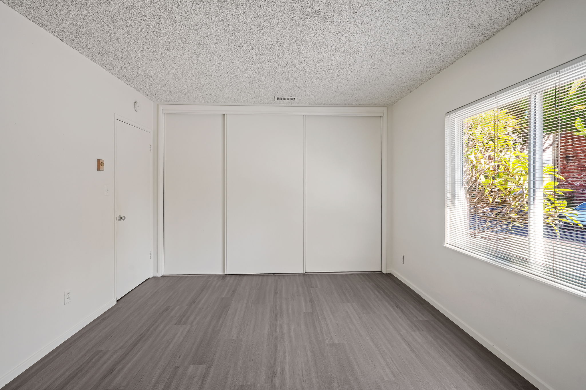 4244 Lafayette Place-36