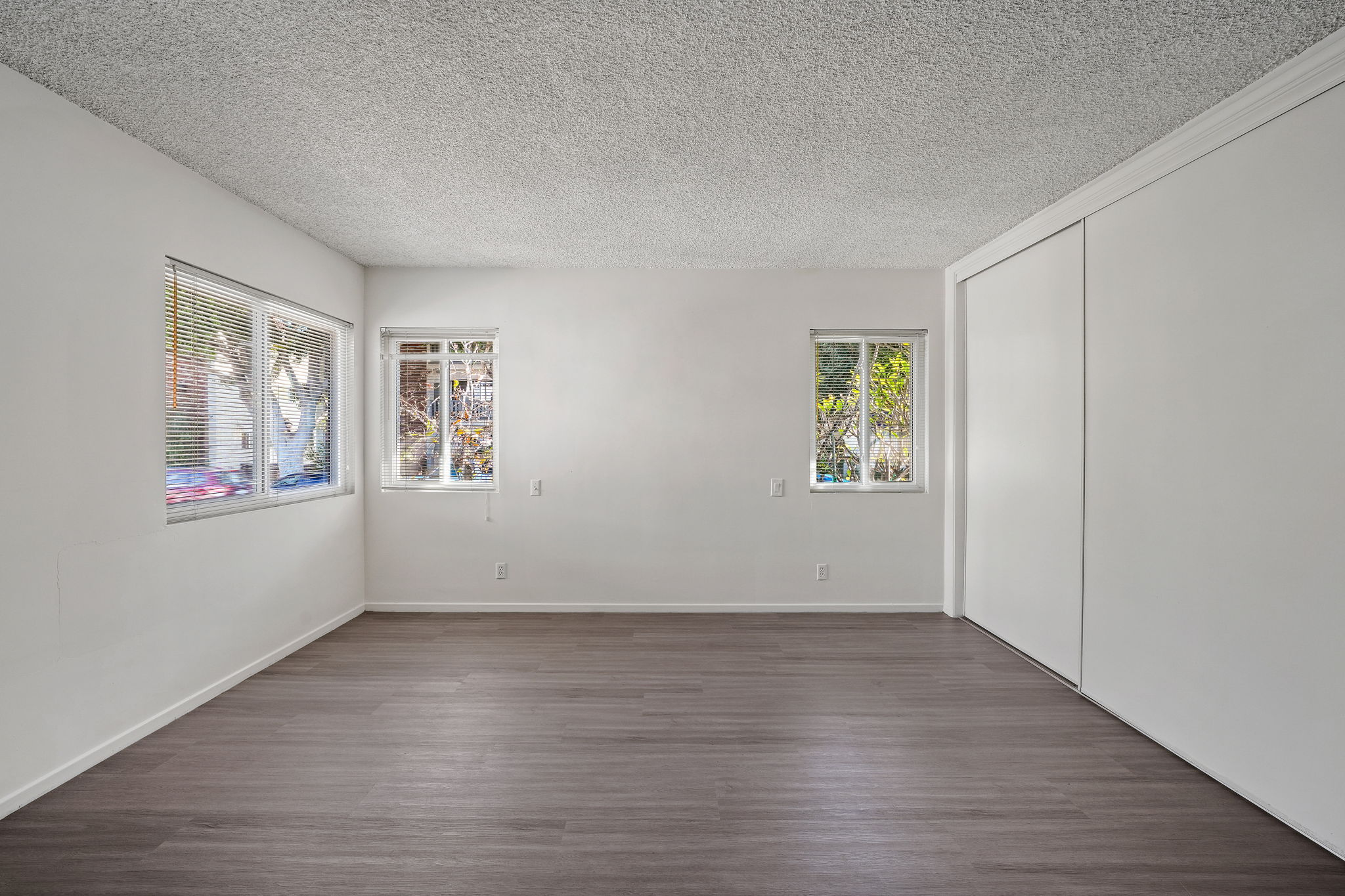 4244 Lafayette Place-40