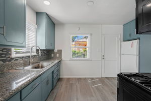 4244 Lafayette Place-11