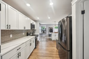 Guilford Ave-1305-014.jpg