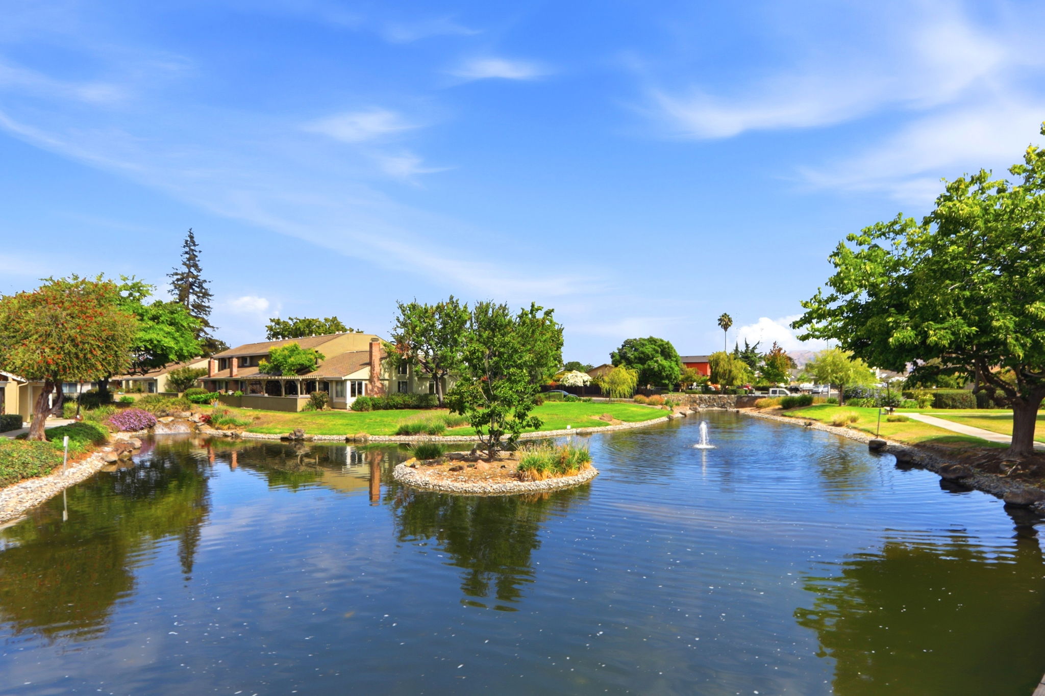066_F8_4248 Lake Santa Clara