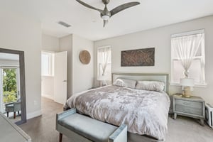 10th St-S0409-017.jpg