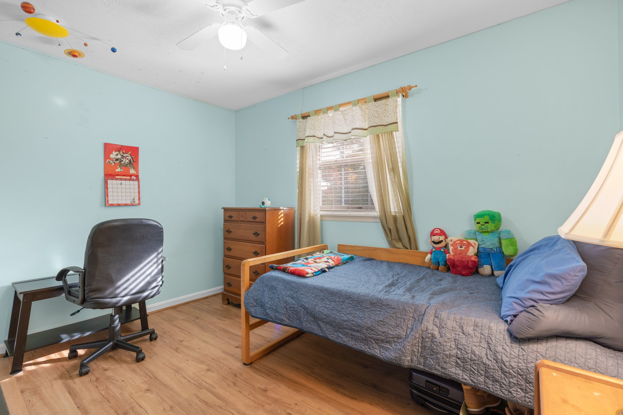 22. Main bedroom.jpg