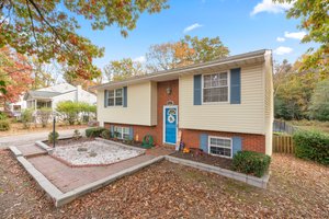 03. Front exterior.jpg