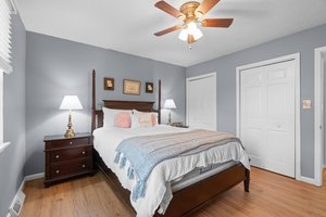 19. Main bedroom.jpg