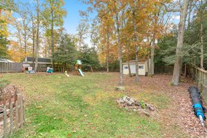 42. Back exterior.jpg