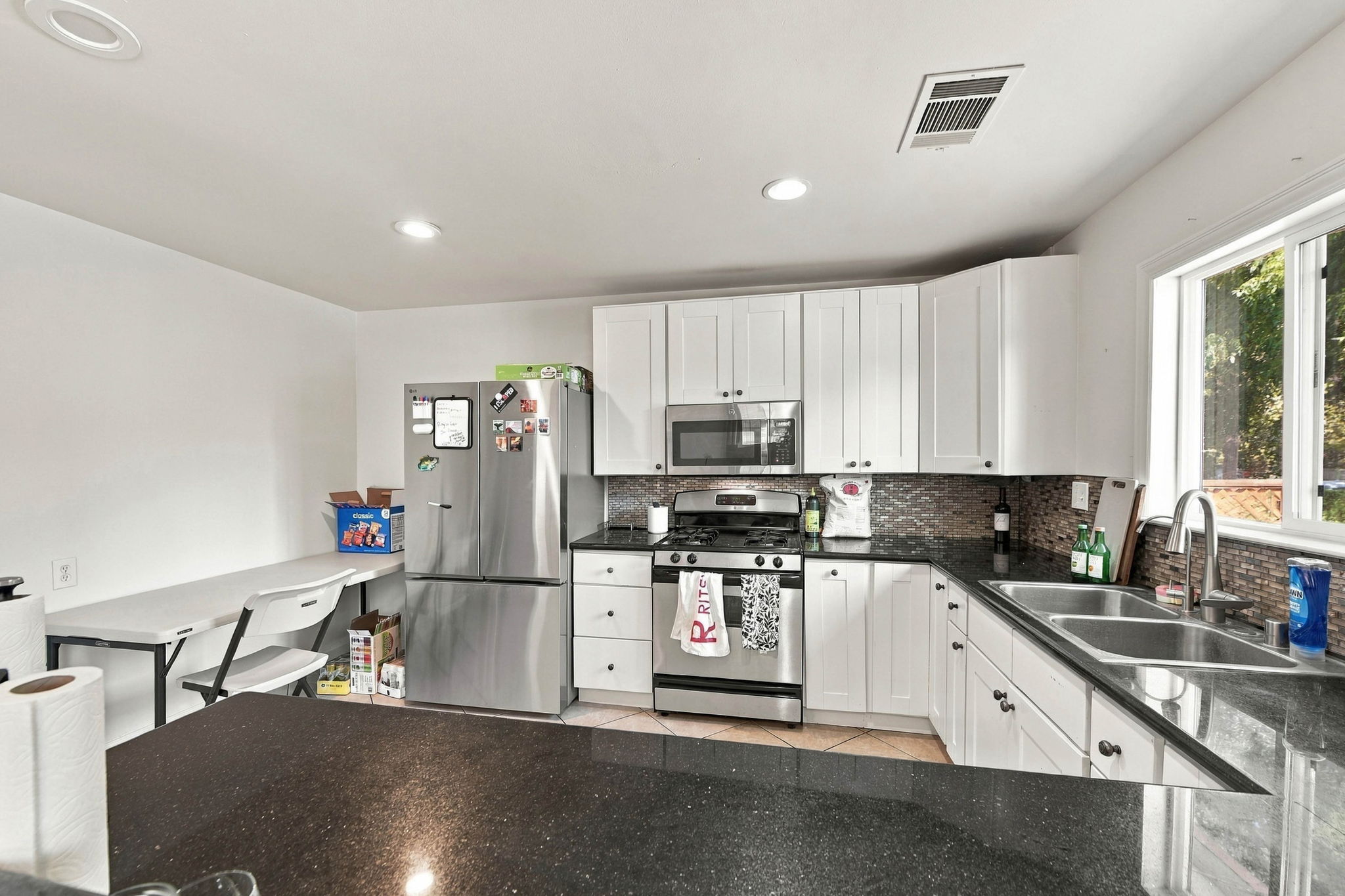 013_F8_425 N 7th St